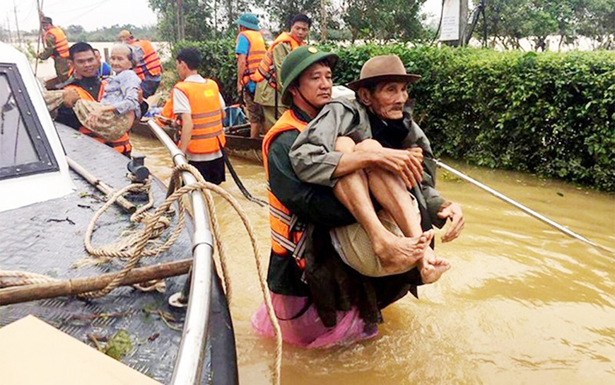 Ngời sáng phẩm chất Bộ đội Cụ Hồ trong thiên tai, dịch bệnh